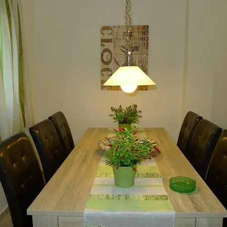 Βίλα Excellent *